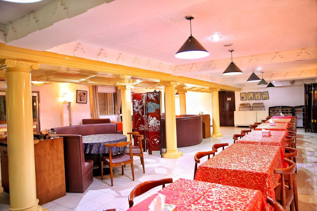 Shanghai Hotel NʼDjamena Eksteriør bilde